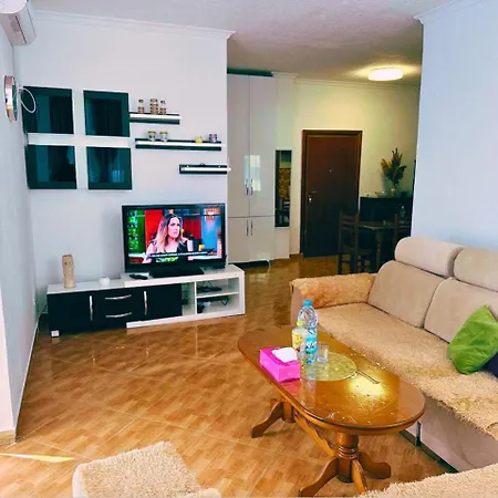 Aral Apartment *